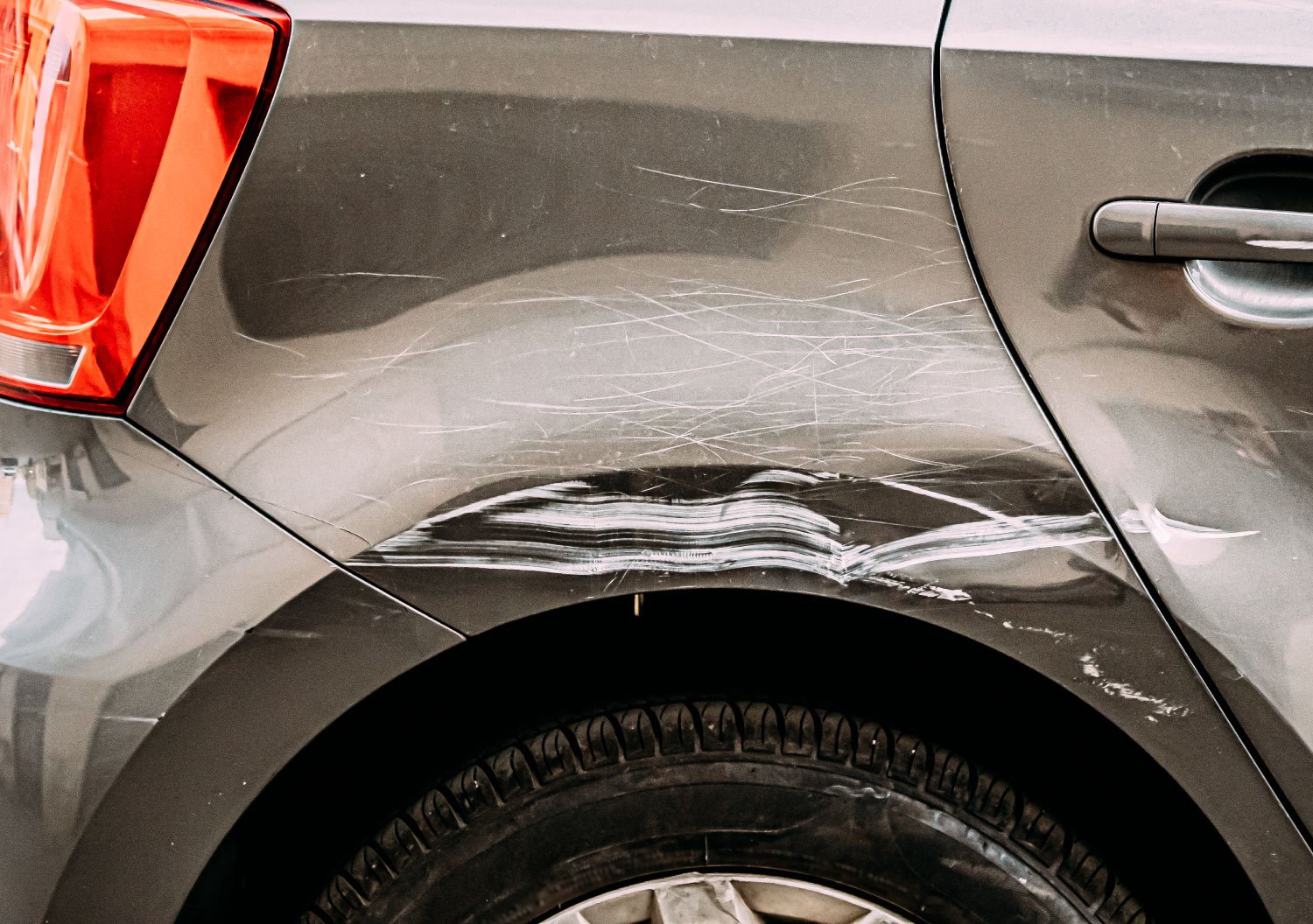 Araç Sahipleri İçin Hayat Kurtaran Çözüm: Boya Koruma Filmleri